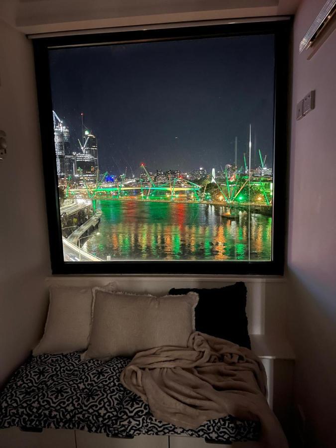 Brisbane Riverside Retreat מראה חיצוני תמונה